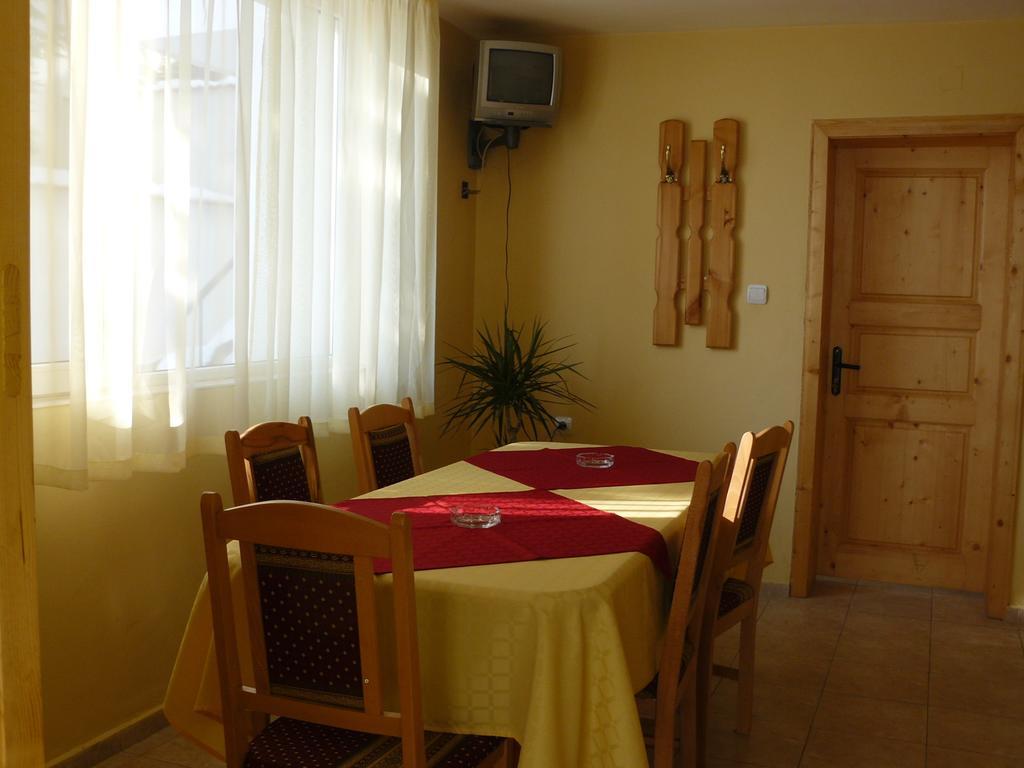 מלון Cherni Osum House Arirang מראה חיצוני תמונה