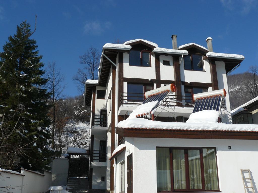 מלון Cherni Osum House Arirang מראה חיצוני תמונה